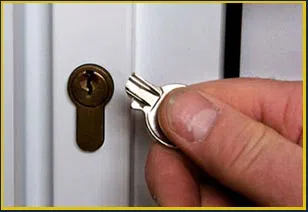 Chicago Main Locksmith Chicago, IL 312-585-3790